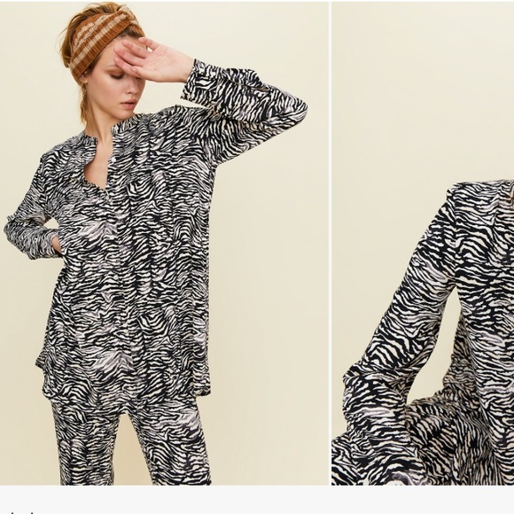 Aritzia Little Moon NWT blouse - Picture 3 of 10